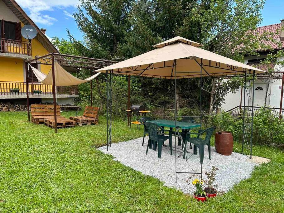 Cosy Mountain Villa In Nizepole Bitola Eksteriør billede